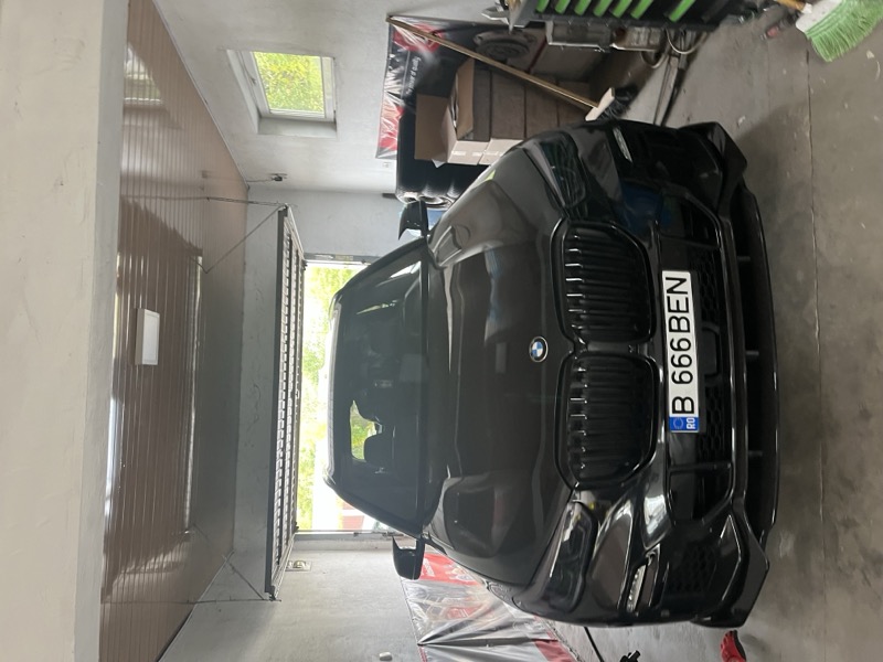 BMW în garajul service-ului auto